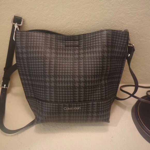 Calvin Klein tote bag - Picture 1 of 6